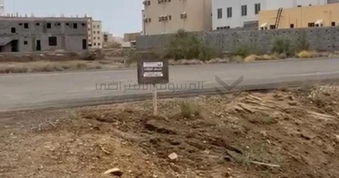 أرض للإستثمار طويل الأمد في شارع الزواوي حي السويس بمدينة جازان